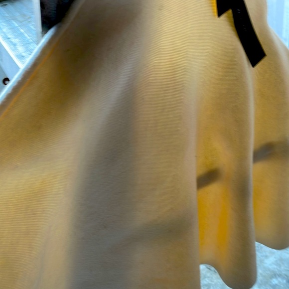 Zara high waisted skirt with peplum flow bottom - Picture 4 of 5